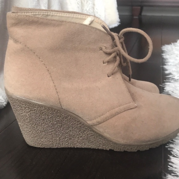 Tan Ankle Wedge - Picture 1 of 3